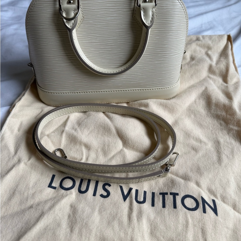 Louis Vuitton Alma Bb Epi Leather Cream Handbag